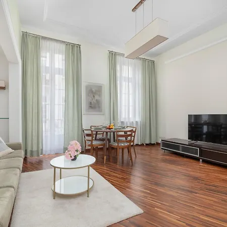 Apartament Gustowny Z 2 Sypialniami W Lodzi By Renters
