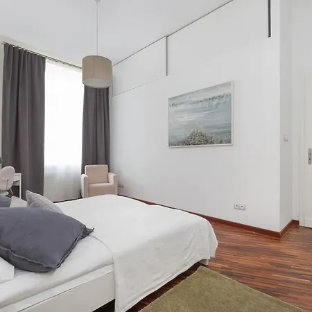 Gustowny Z 2 Sypialniami W Lodzi By Renters Łódź