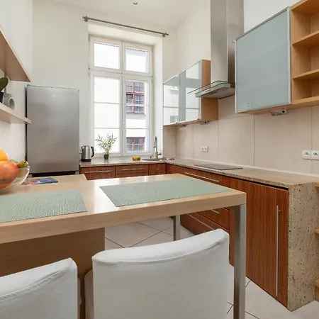 Apartman Gustowny Z 2 Sypialniami W Lodzi By Renters