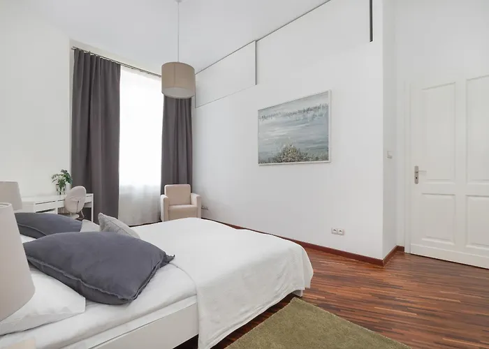 Gustowny Z 2 Sypialniami W Lodzi By Renters Łódź