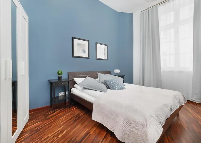 Gustowny Z 2 Sypialniami W Lodzi By Renters Appartement *