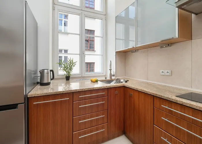 Gustowny Z 2 Sypialniami W Lodzi By Renters Appartement *